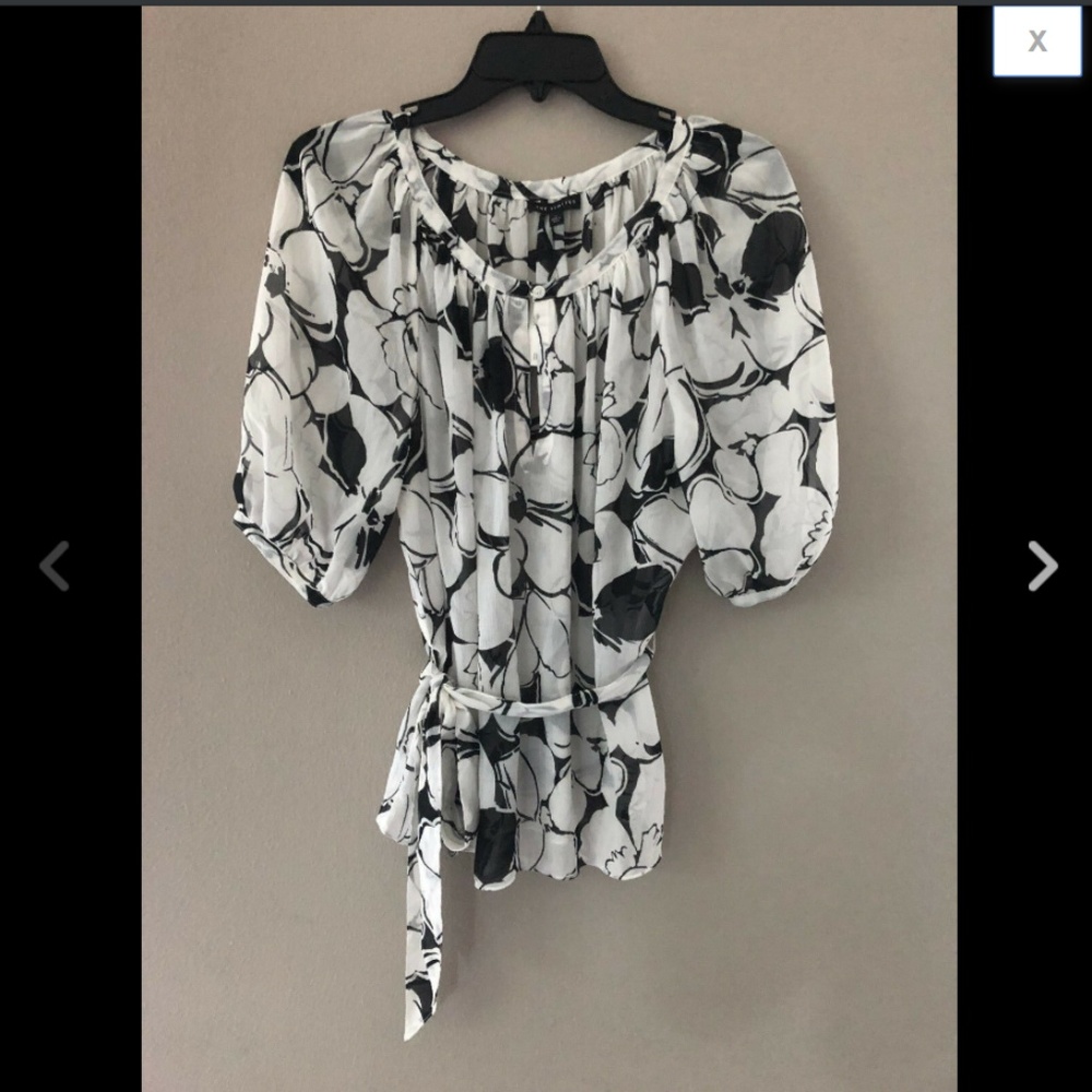 Floral Chiffon Keyhole Puff Sleeve Keyhole Top S